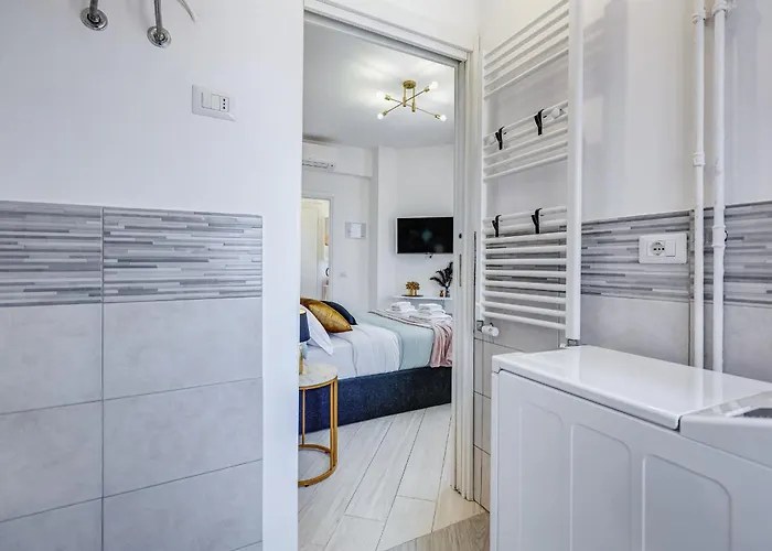 Bdc - Nest! Small But Cozy