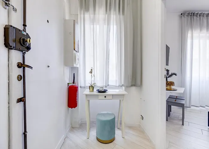 Bdc - Nest! Small But Cozy Rome
